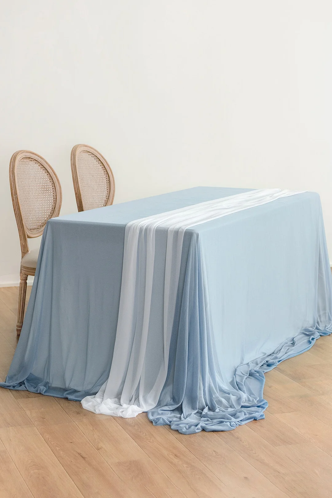 Head Table Flower Garland in English Pastel