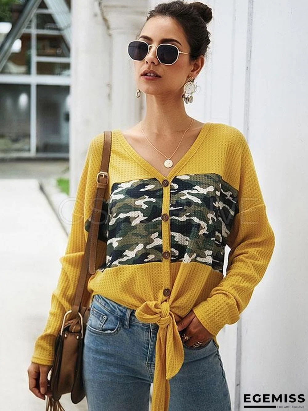 Camouflage Stitching V-neck Knit Sweater | EGEMISS