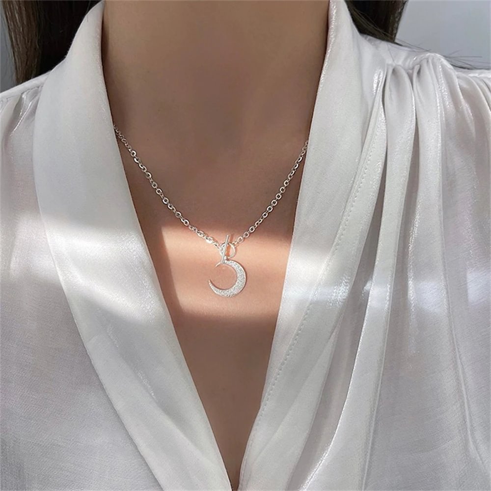 Shecustoms™ Crescent Moon Pendant Necklace