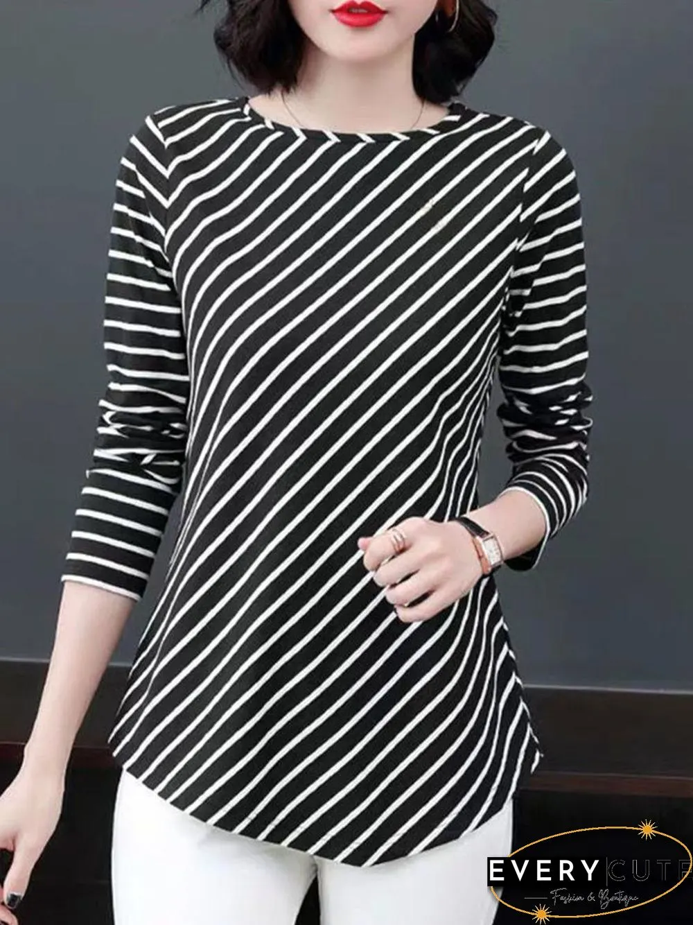 Loose T-shirt With Round Collar And Long Sleeves