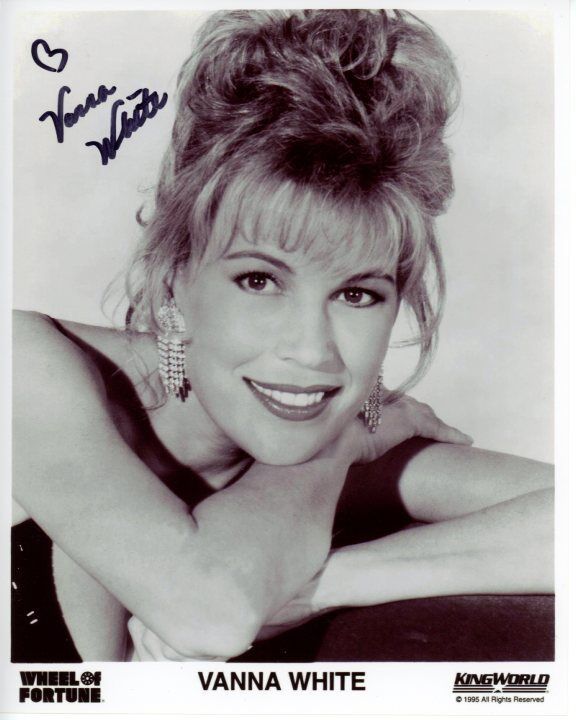 VANNA WHITE signed autographed WHEEL OF FORTUNE Photo Poster painting