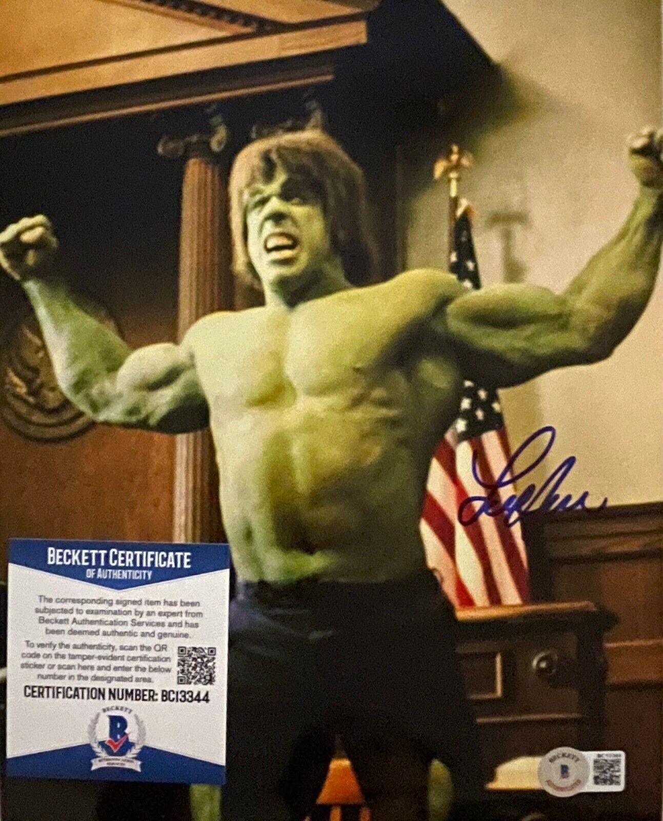 Lou Ferrigno Hulk Original Autographed 8X10 Photo Poster painting w/Beckett COA #28