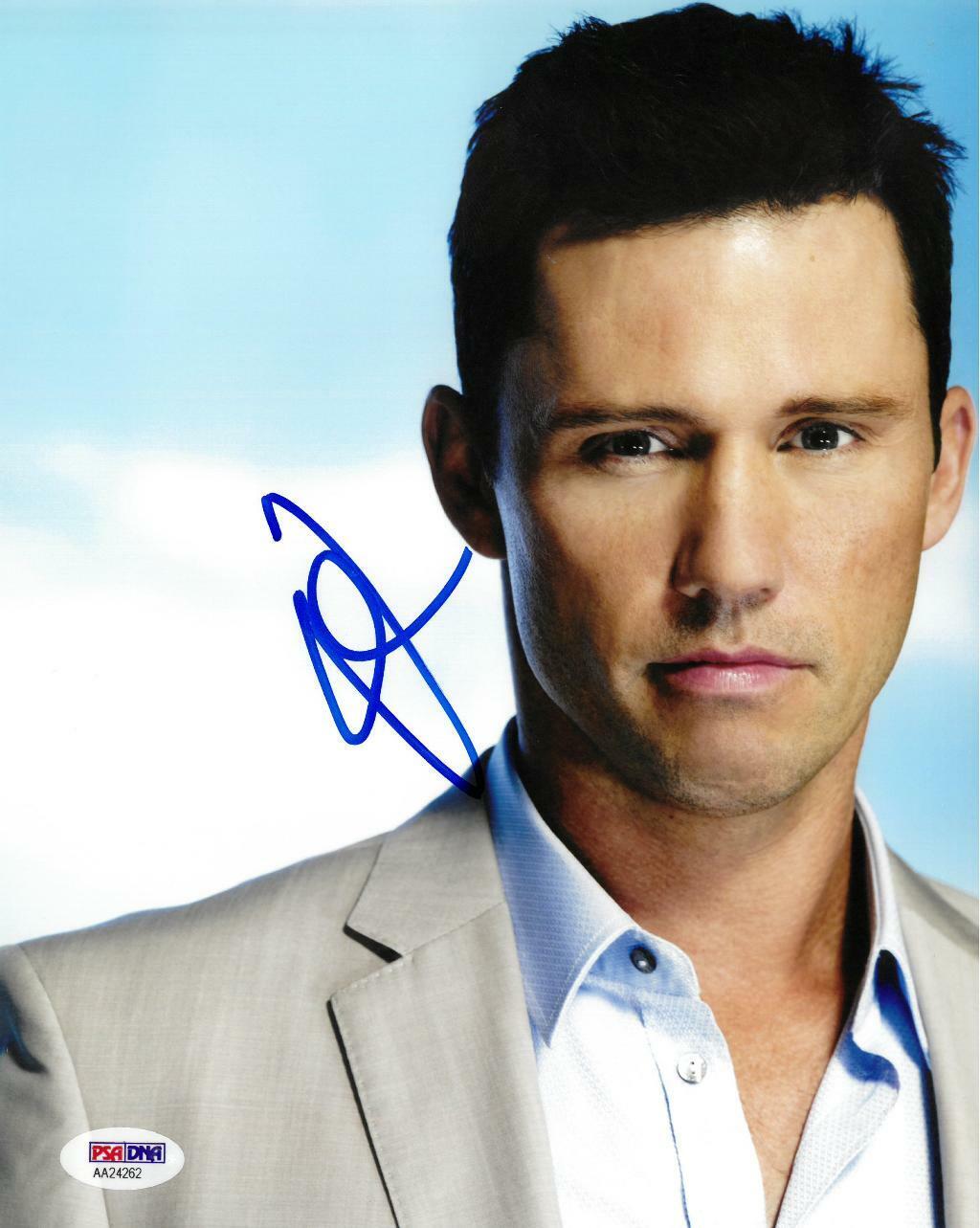 Jeffrey Donovan Signed Burn Notice Autographed 8x10 Photo Poster painting PSA/DNA #AA24262