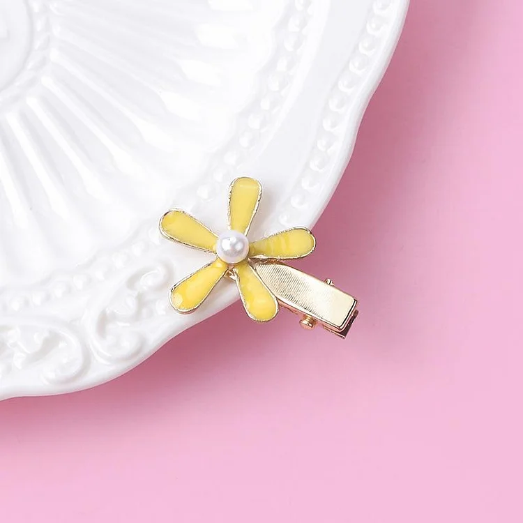 Wweet Daisy Flowers Hair Clips