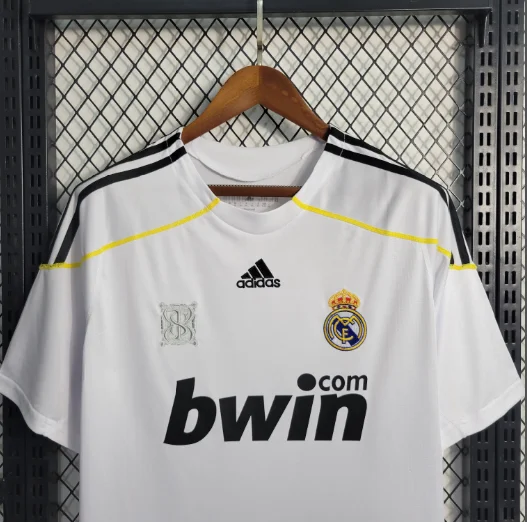 Retro Real Madrid 2009-2010 Home Football Shirt Thai Quality