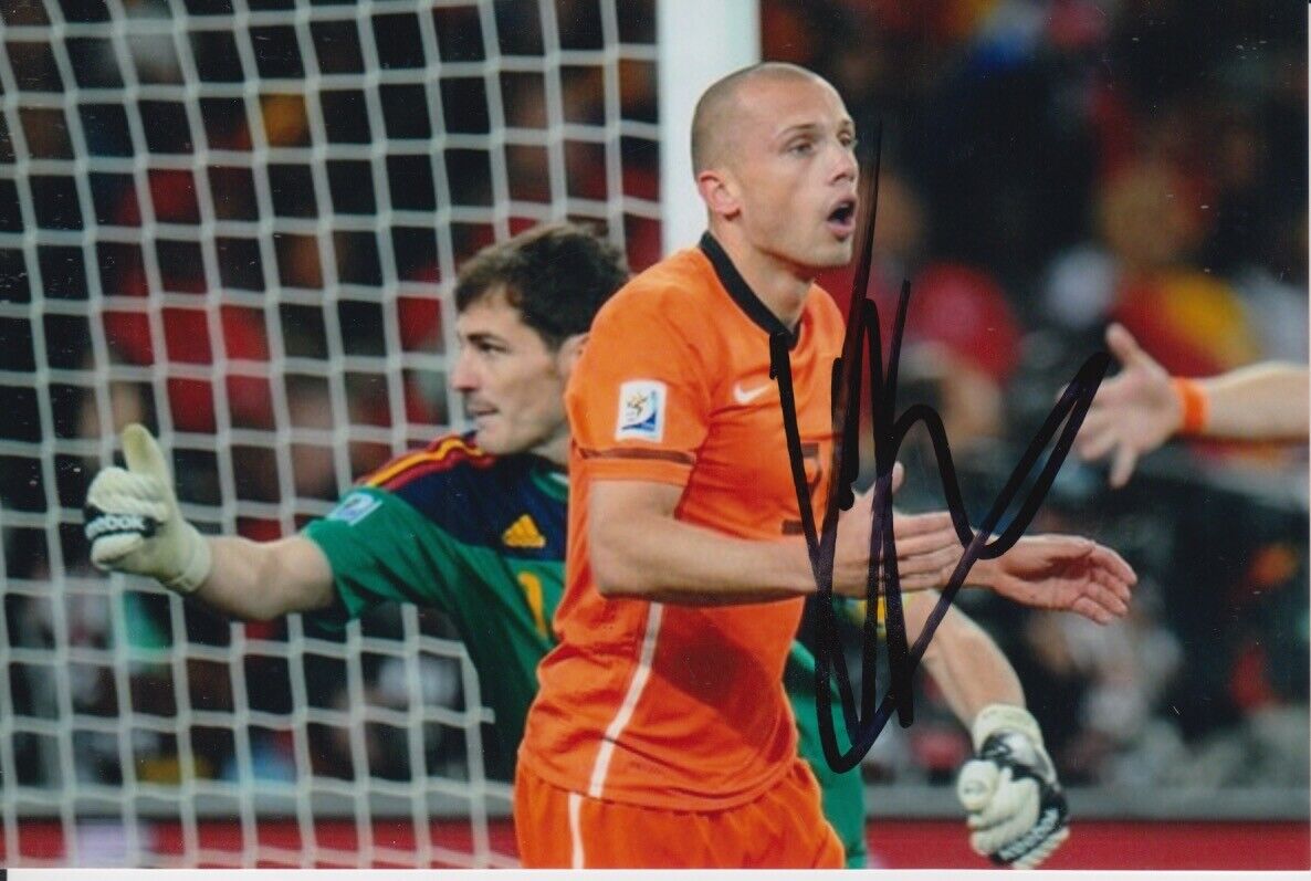 JOHN HEITINGA HAND SIGNED 6X4 Photo Poster painting HOLLAND FOOTBALL AUTOGRAPH 1