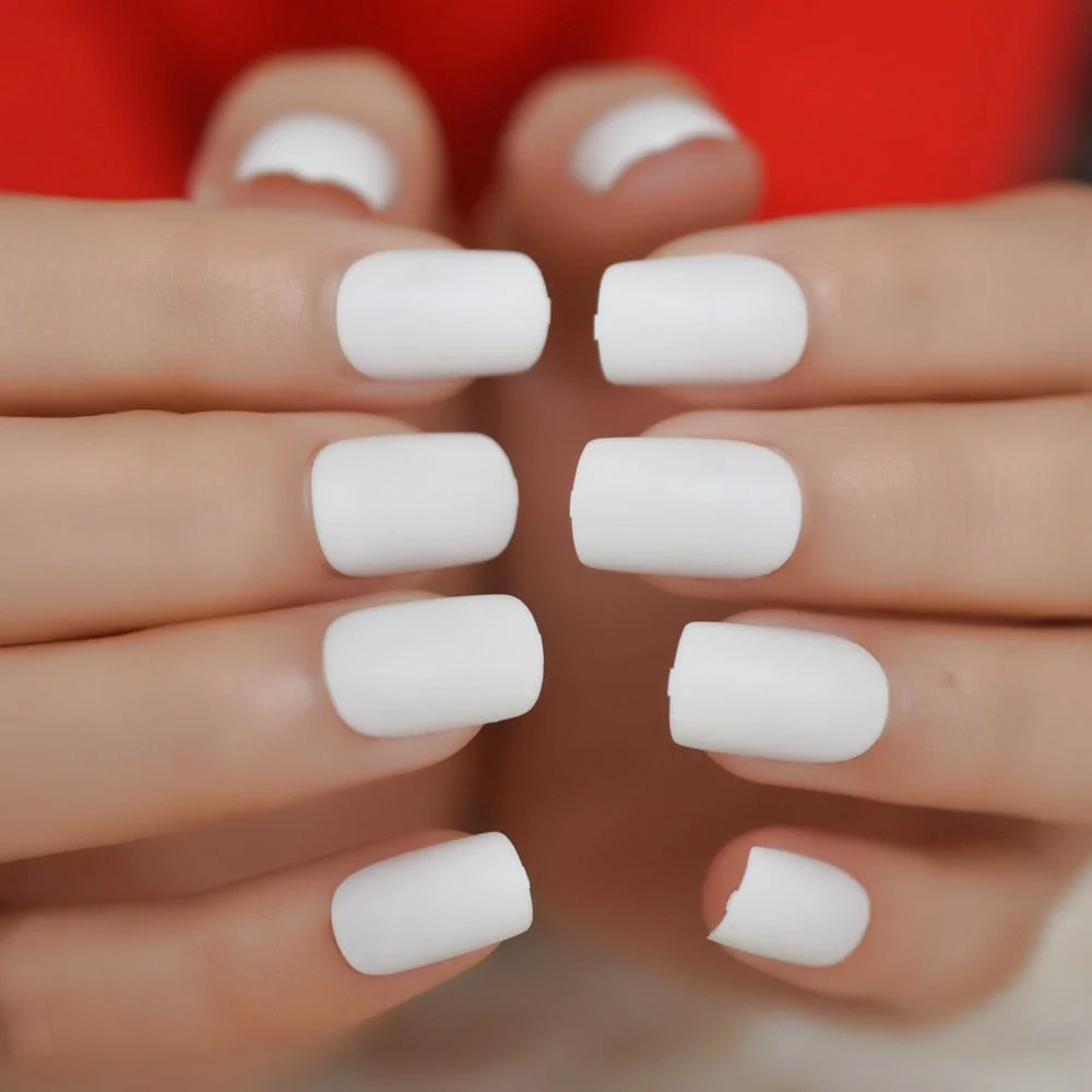 Dark Green False Nail Short Conifer Tree Form Nail French Designs For Sticking On Round Cream Nail Tips-Nail Inspo