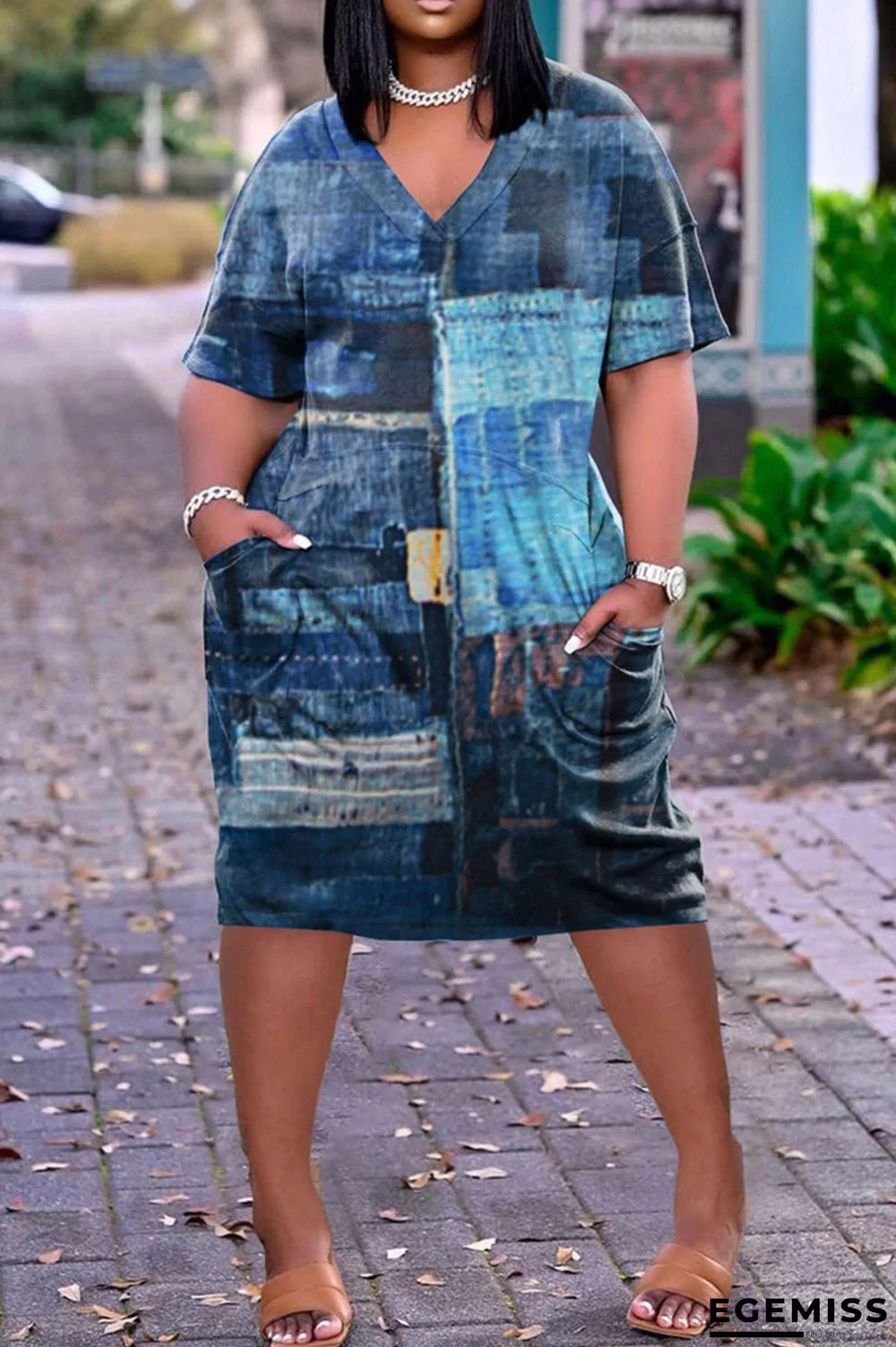 Dark Blue Fashion Casual Plus Size Print Patchwork V Neck Short Sleeve Dress | EGEMISS