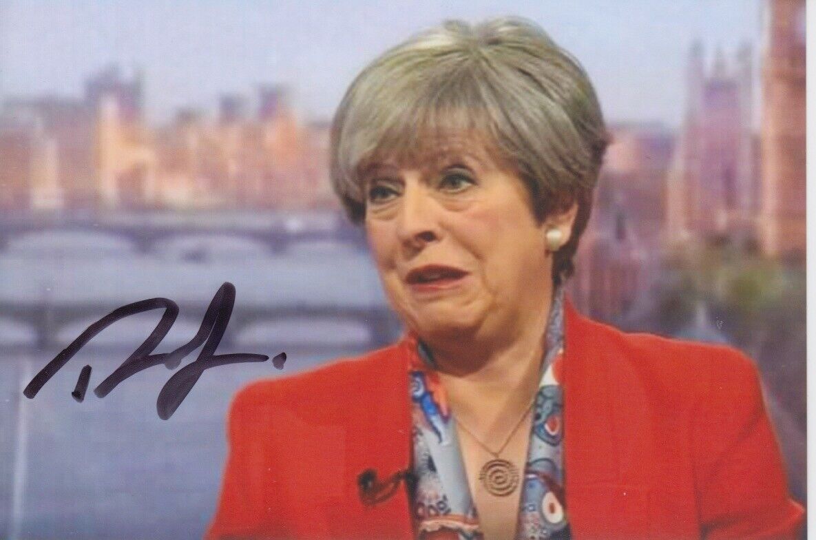 THERESA MAY HAND SIGNED 6X4 Photo Poster painting UK PRIME MINISTER AUTOGRAPH 7