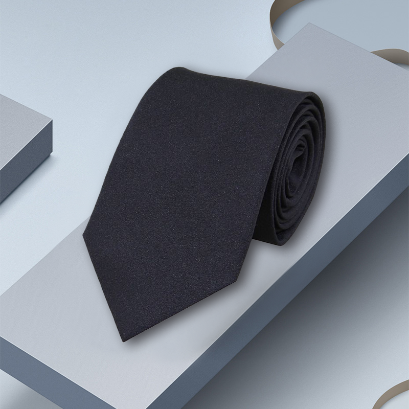 Cravate en soie unie pour hommes de 8 cm- SOIE PLUS