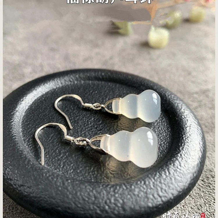 White Agate Gourd Earrings