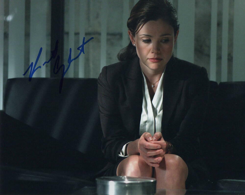 REIKO AYLESWORTH SIGNED AUTOGRAPH 8X10 Photo Poster painting - MICHELLE DESSLER 24 HAWAII FIVE-O