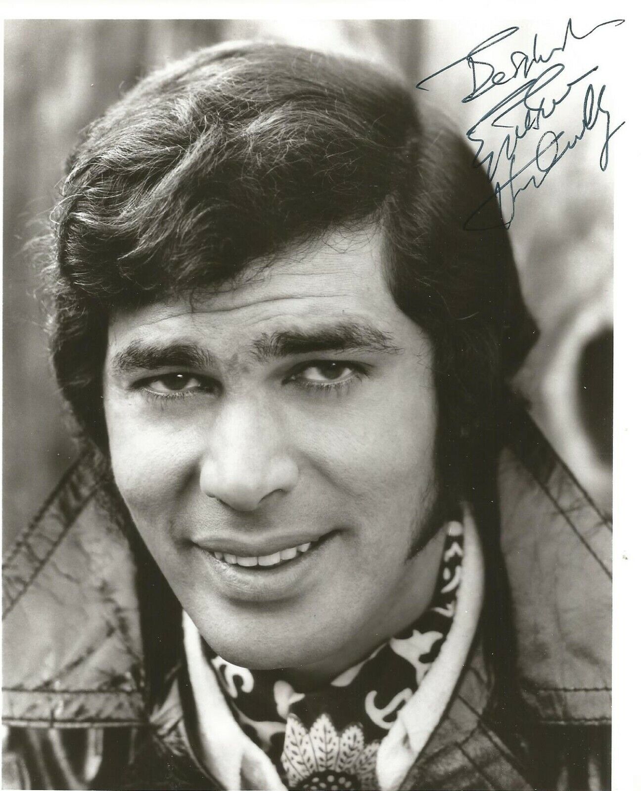 ENGELBERT HUMPERDINCK-SIGNED IN PERSON 7X9 ORIGINAL Photo Poster painting FROM ABC TV.