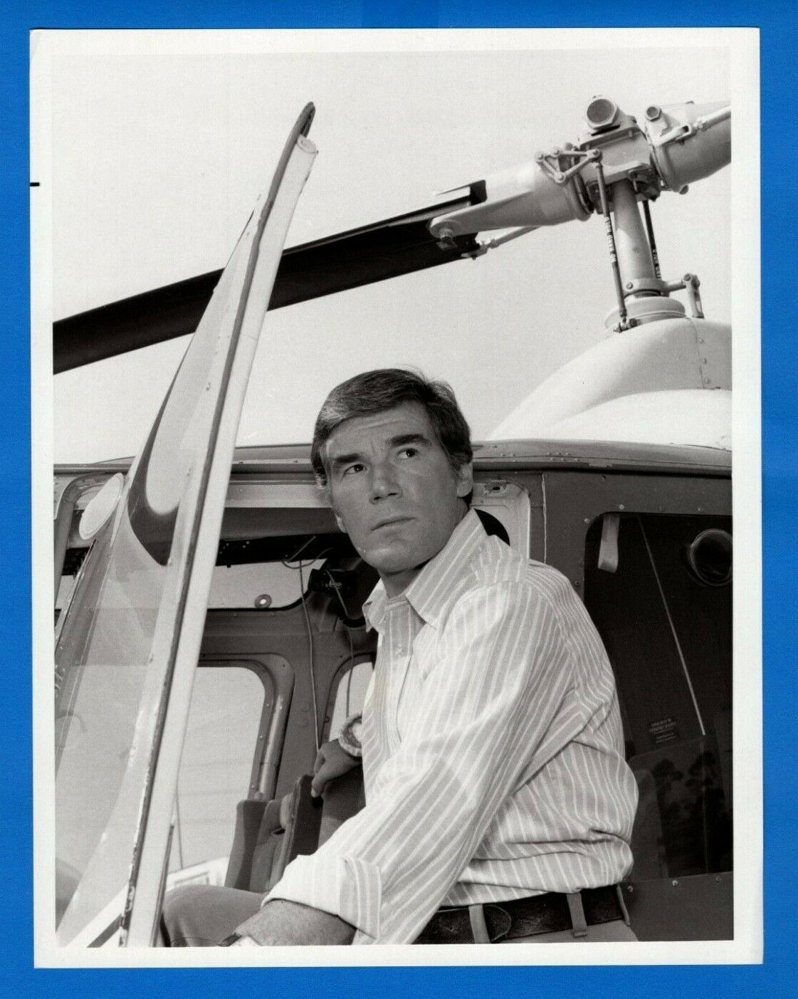 MITCHELL RYAN Actor Vintage 7x9 Promo Press News Photo Poster painting 1973 CHASE TV Series