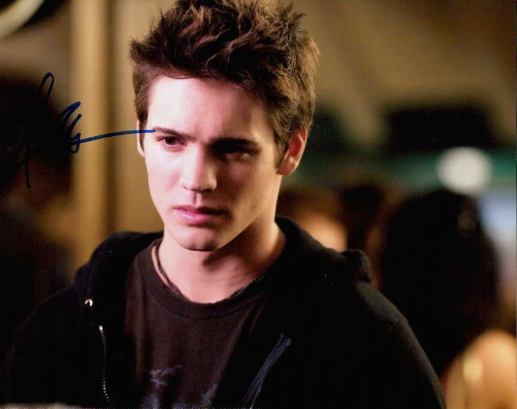 Steven R. McQueen signed sexy 8x10 Photo Poster painting In-person