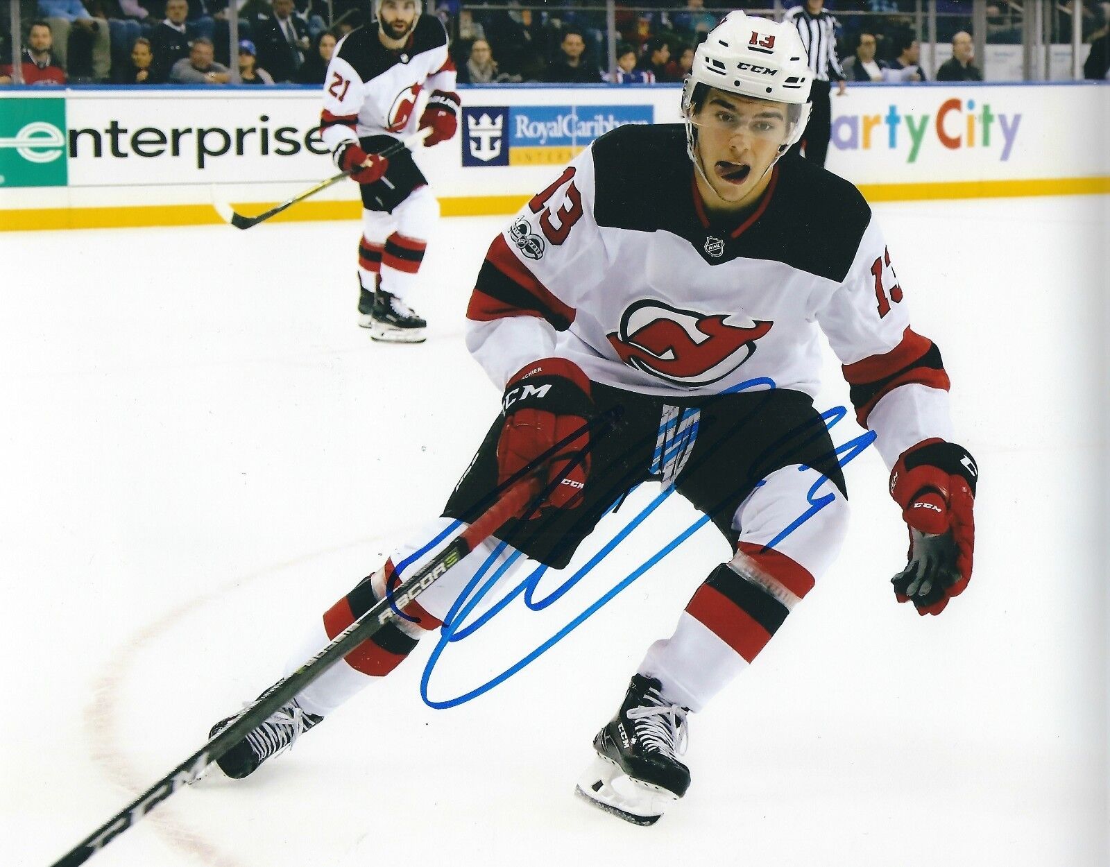 Signed 8x10 NICO HISCHIER New Jersey Devils Autographed Photo Poster painting - COA