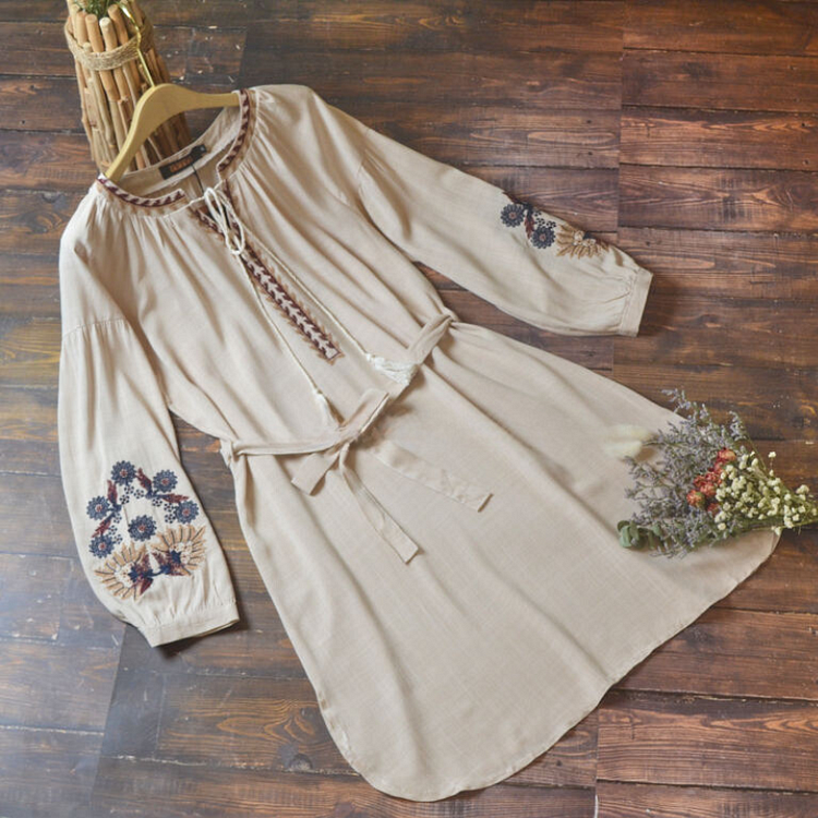 Women's Bohemian Dress V-Neck Tassel Embroidery Floral Boho Dress Vintage Tribal Mini Dresses