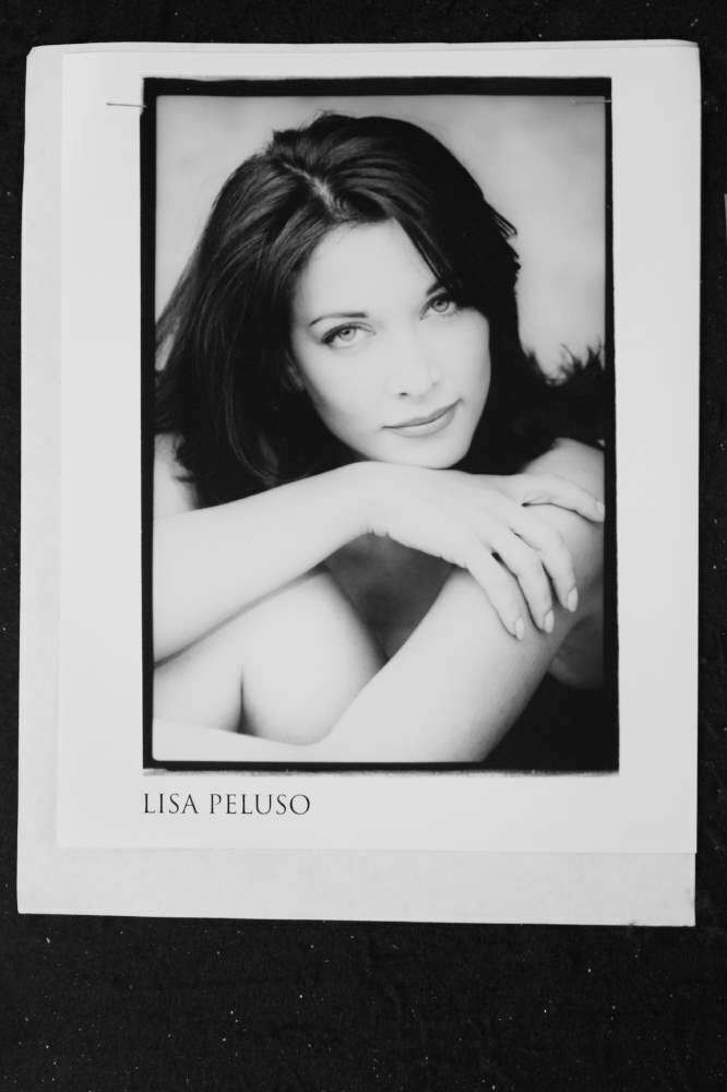 Lisa Peluso - 8x10 Headshot Photo Poster painting w/ Resume - Another World