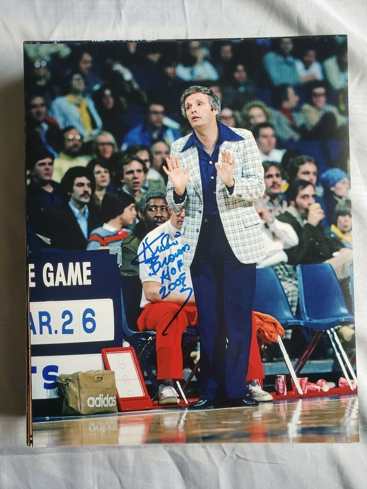 HUBIE BROWN ATLANTA HAWKS SIGNED AUTOGRAPHED 8X10 Photo Poster painting W/COA BASKETBALL TNT