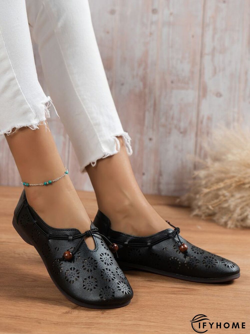 Hollow Out Beading Knot Decor Flats Shoes | IFYHOME