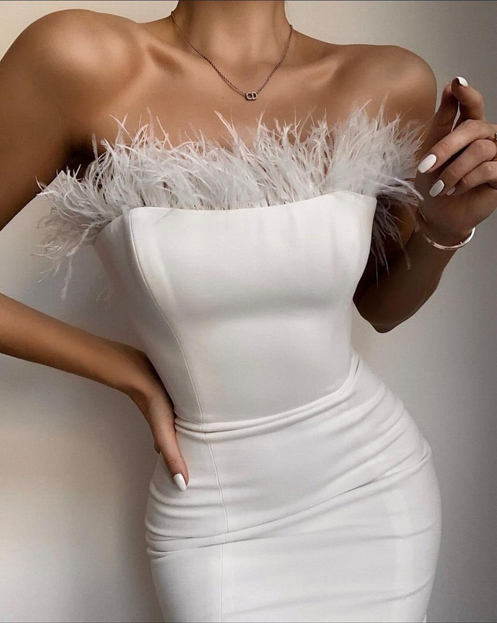 Neosepa-Simple Off Shoulder High Elastic Pure Color Feather Slim Mini Dress