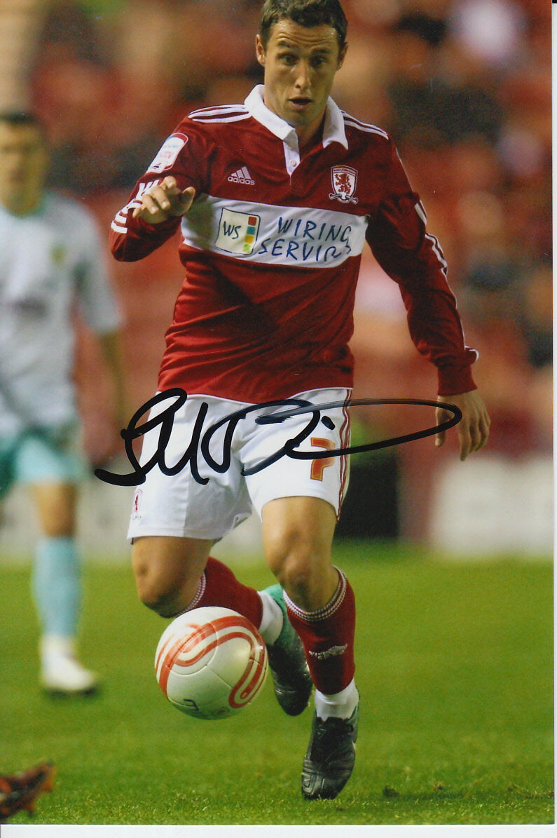 MIDDLESBROUGH HAND SIGNED SCOTT MCDONALD 6X4 Photo Poster painting.