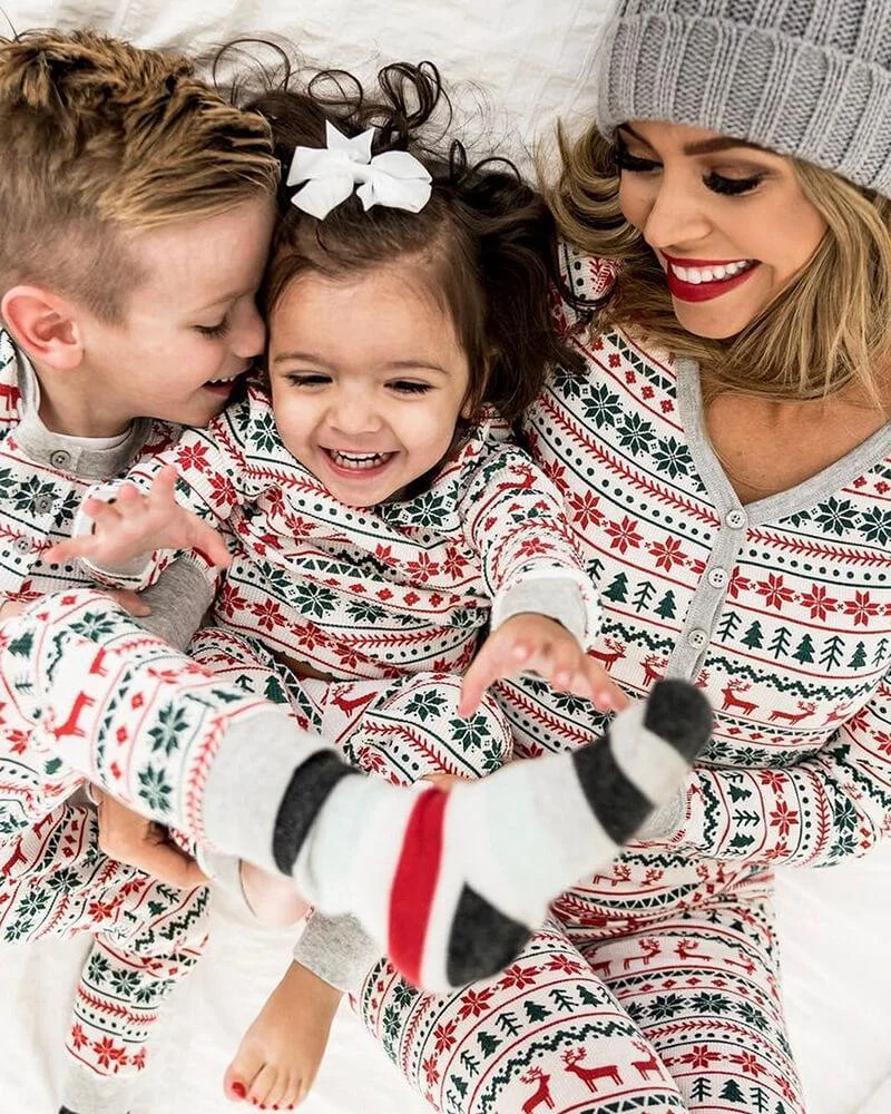 Christmas Tree and Reindeer Patterned Family Matching Pajamas Sets(with Pet Dog Clothes)