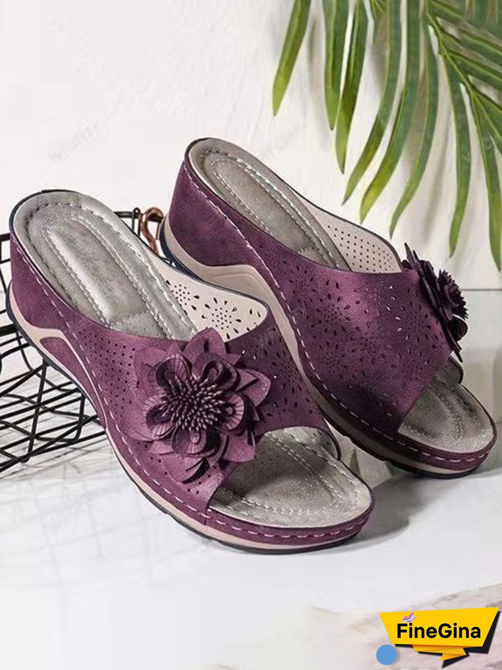 3D Floral Cutout Upper Vintage Bohemian Wedge Slippers