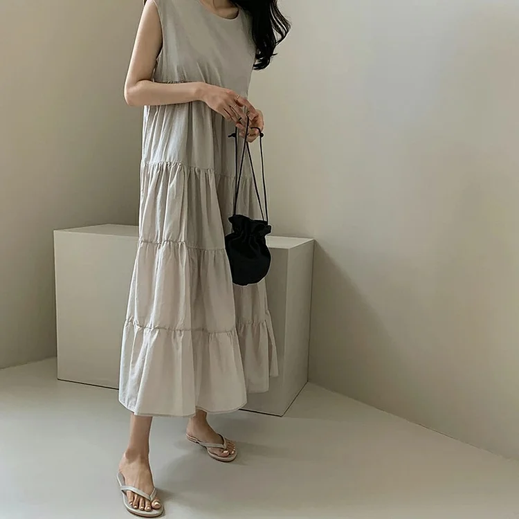 Solid Color Paneled Crew Neck Sleeveless Midi Dress