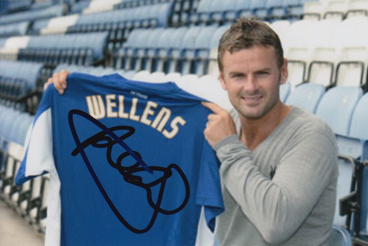 LEICESTER CITY HAND SIGNED RICHIE WELLENS 6X4 Photo Poster painting 1.