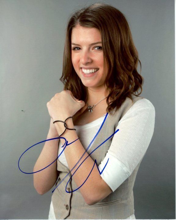 ANNA KENDRICK Signed Autographed Photo Poster painting