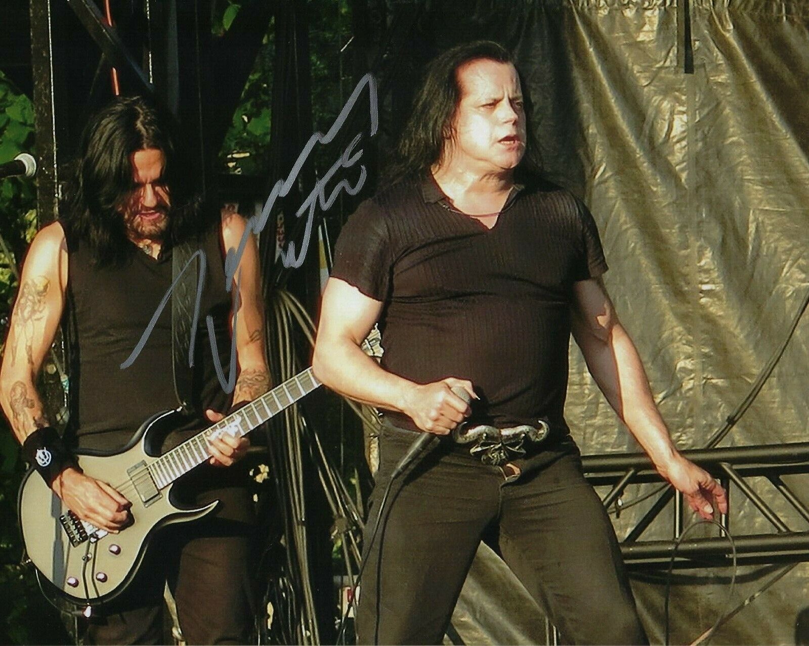 GFA Prong & Danzig Metal Star * TOMMY VICTOR * Signed 8x10 Photo Poster painting PROOF T1 COA