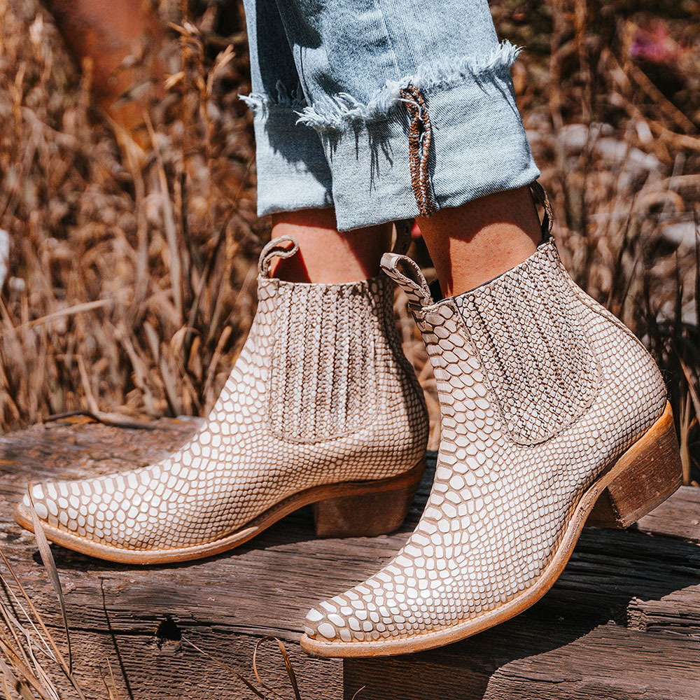 Short Snip Toe Snakeskin Pattern Mid Heel Ivory Cowboy Boots for Women Nicepairs