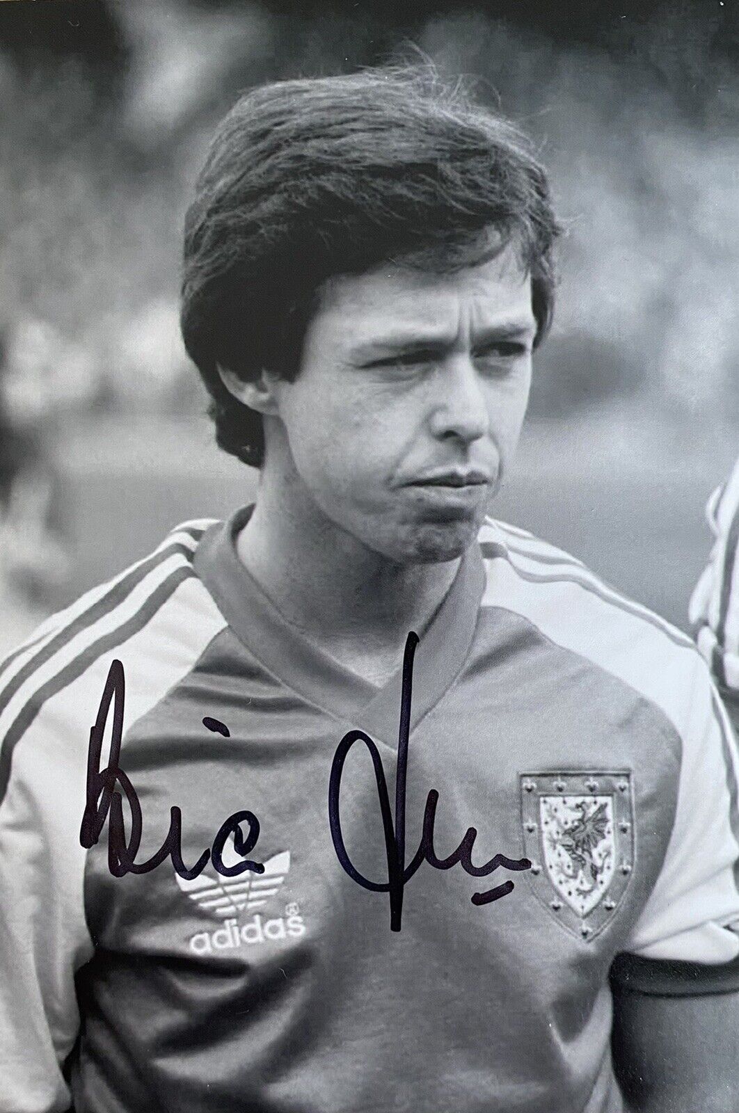 Brian Flynn Genuine Hand Signed 6x4 Wales Photo Poster painting 2