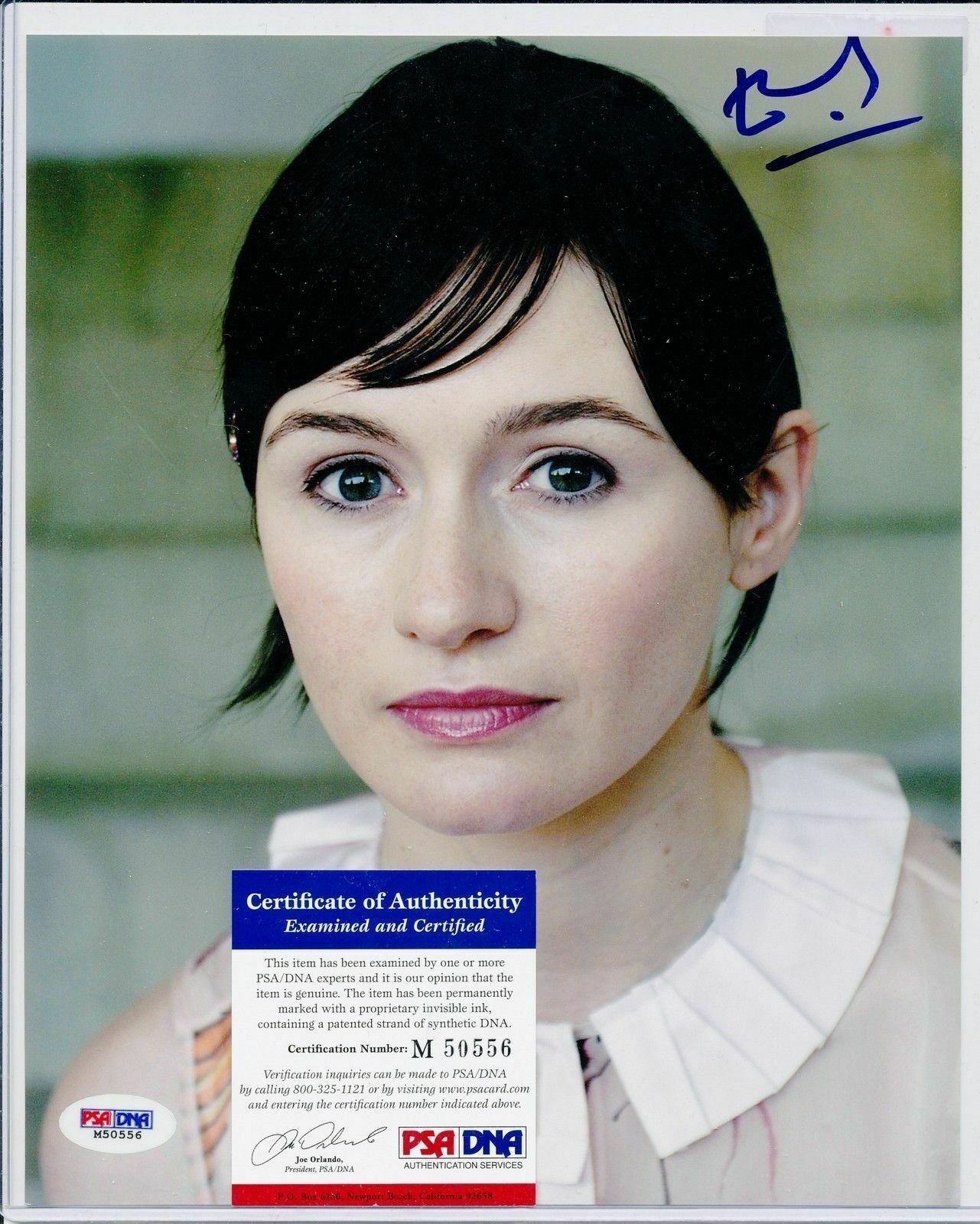 Emily Mortimer as Mackenzie McHale signed The Newsroom 8x10 Photo Poster painting PSA COA