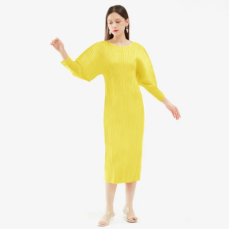 Elegant Solid Color Round Neck Long Sleeve Midi Dress - yankia
