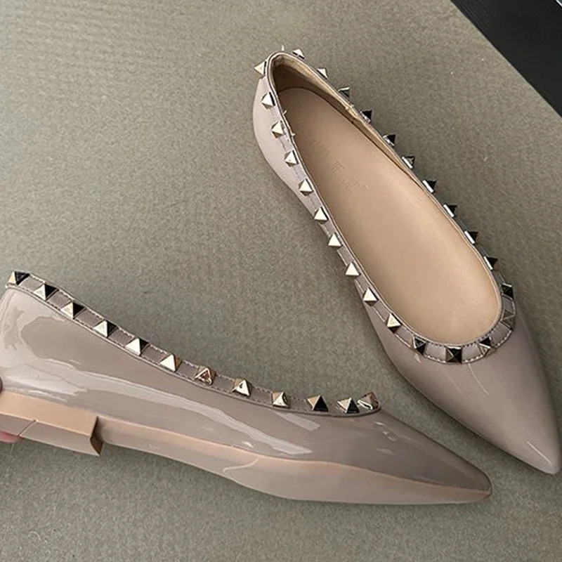 Breakj Breakj Temperament Small Fragrant Evening Wind Tip Single Shoes Women Shallow Mouth 2025 New Spring And Autumn Flat Bottom Shoes Rivet Shoes
