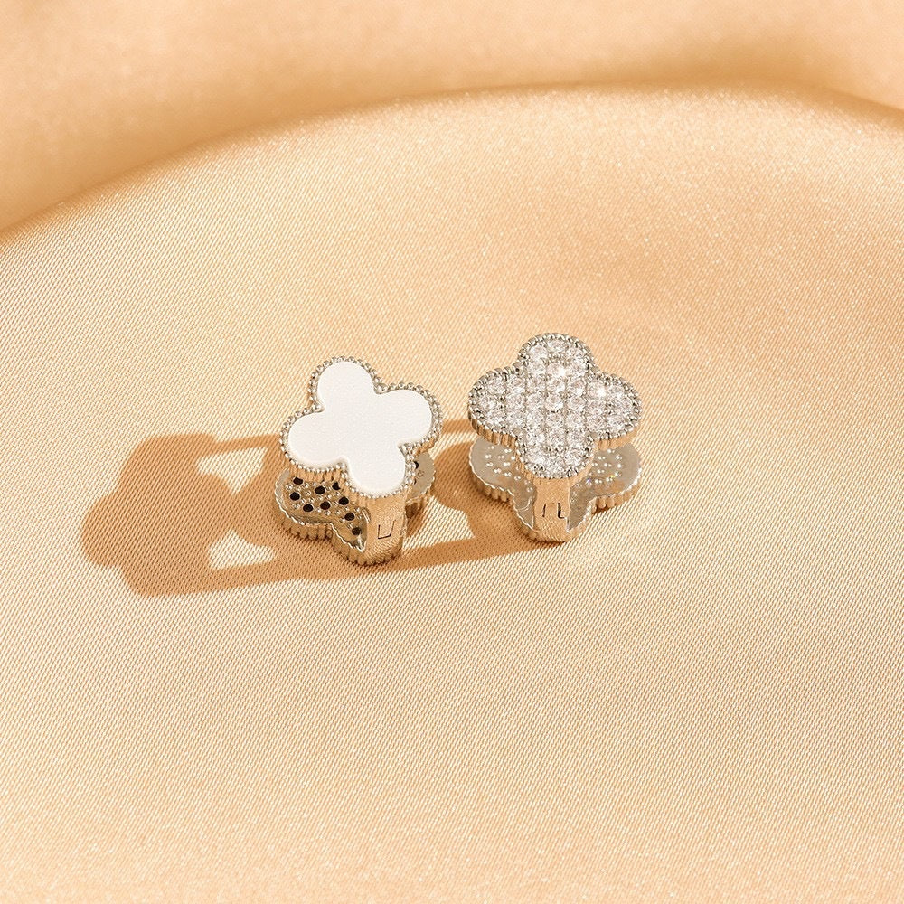 2 Pieces Moderate Luxury Flower Copper Diamond Inlay Stud Earrings