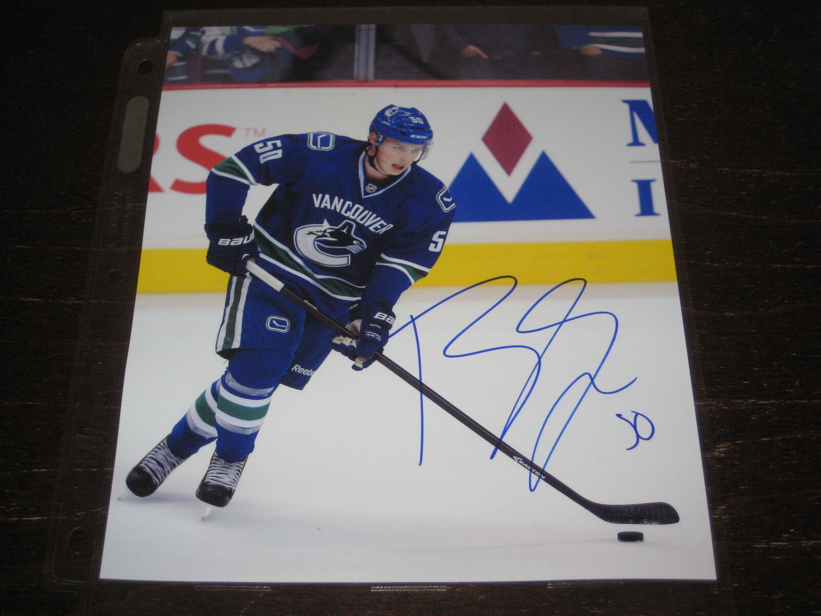 BRENDAN GAUNCE autographed VANCOUVER CANUCKS 8X10 action