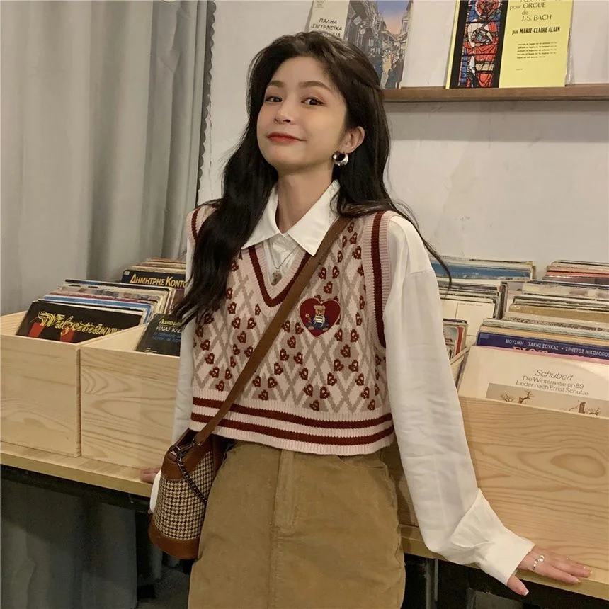 Argyle Heart Print Cropped Vest / Plain Shirt YP3201