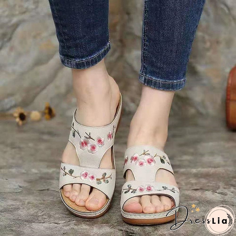 Woman Slippers Vintage Ethnic Flower Platform Flat Shoes Women Comfortable Casual Sandals
