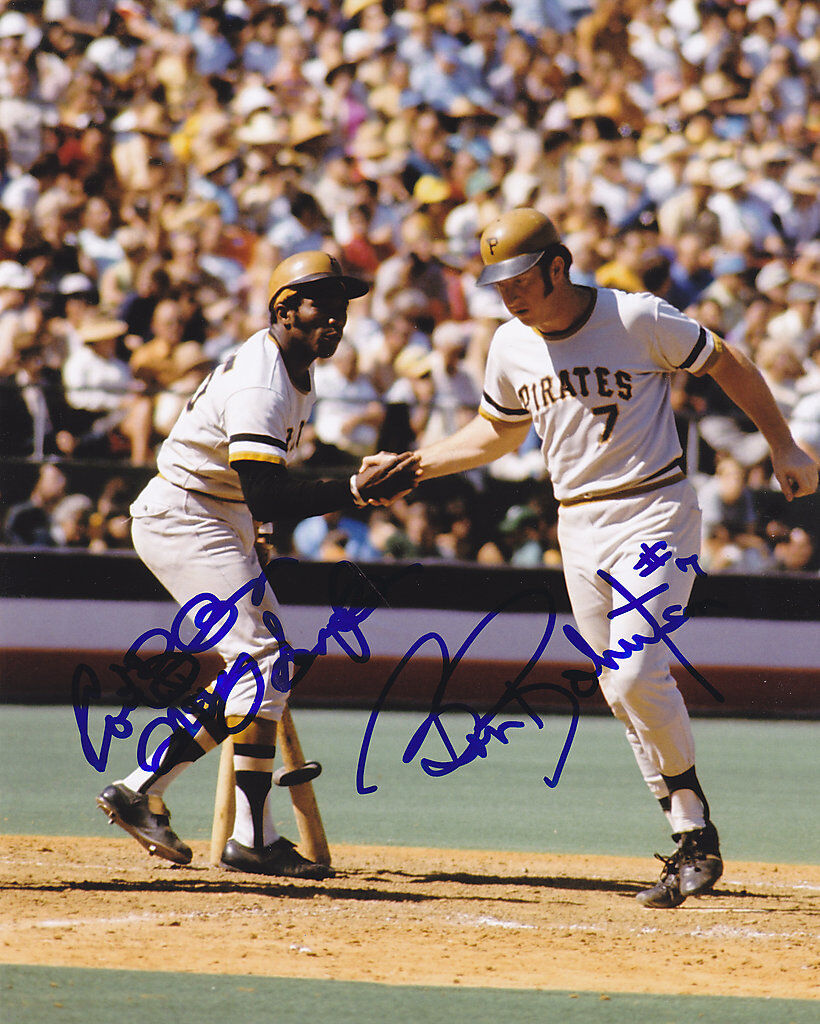 MANNY SANGUILLEN / BOB ROBERTSON PITTSBURGH PIRATES ACTION SIGNED 8x10