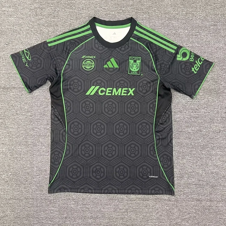 Fans 25/26 Tigres UANL second away jersey