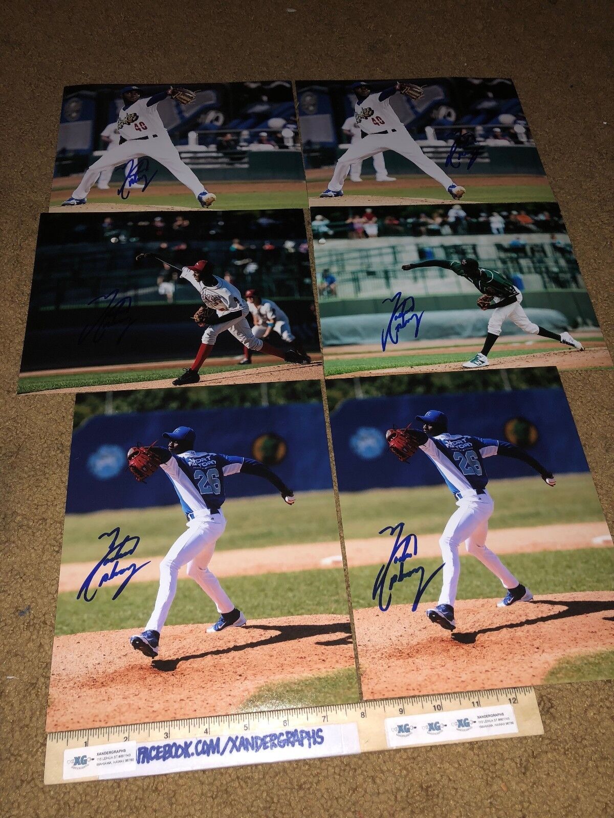 Lot of (6) YADIER ALVAREZ LOS ANGELES DODGERS SIGNED 8X10 BASEBALL Photo Poster paintingGRAPH