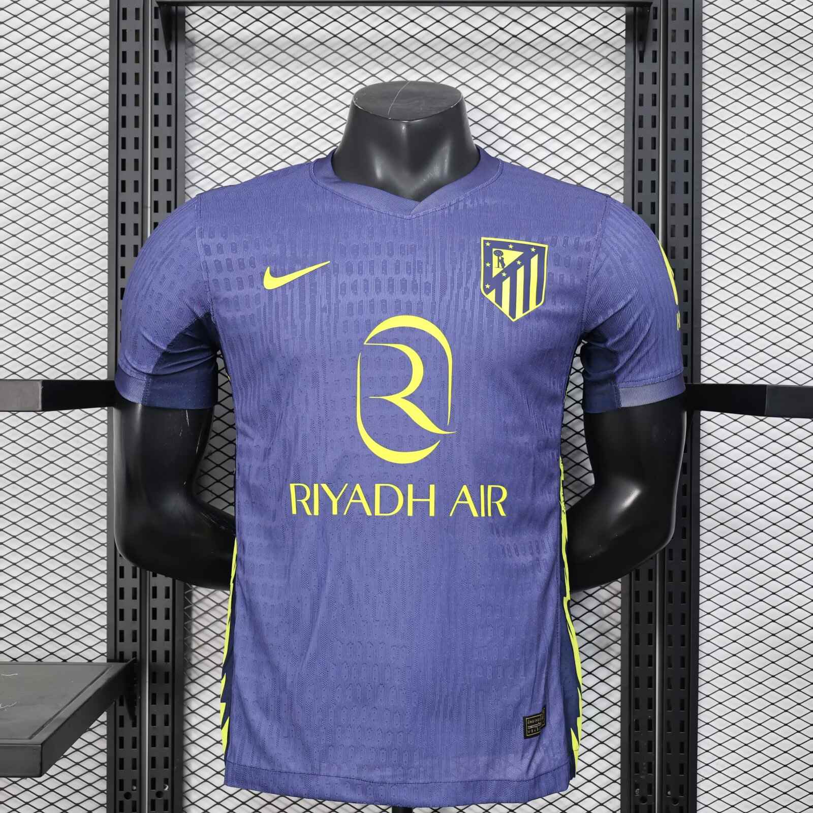 2025/2026 Player Version Atletico Madrid Away Football Jersey 1:1 Thai Quality（The player version jersey is a bit tight, please pay attention to the size selection）