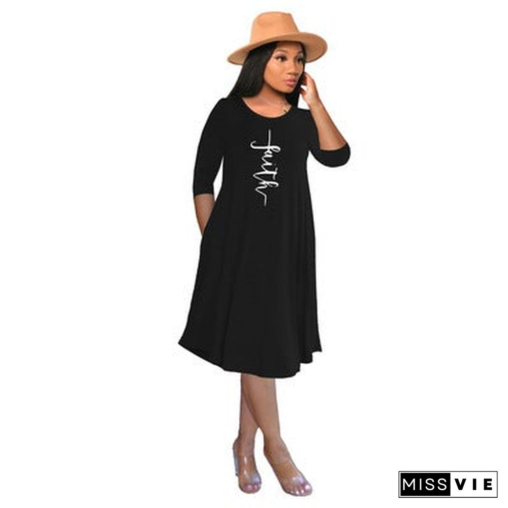 Women's Dresses Are Casual In Mid-summer