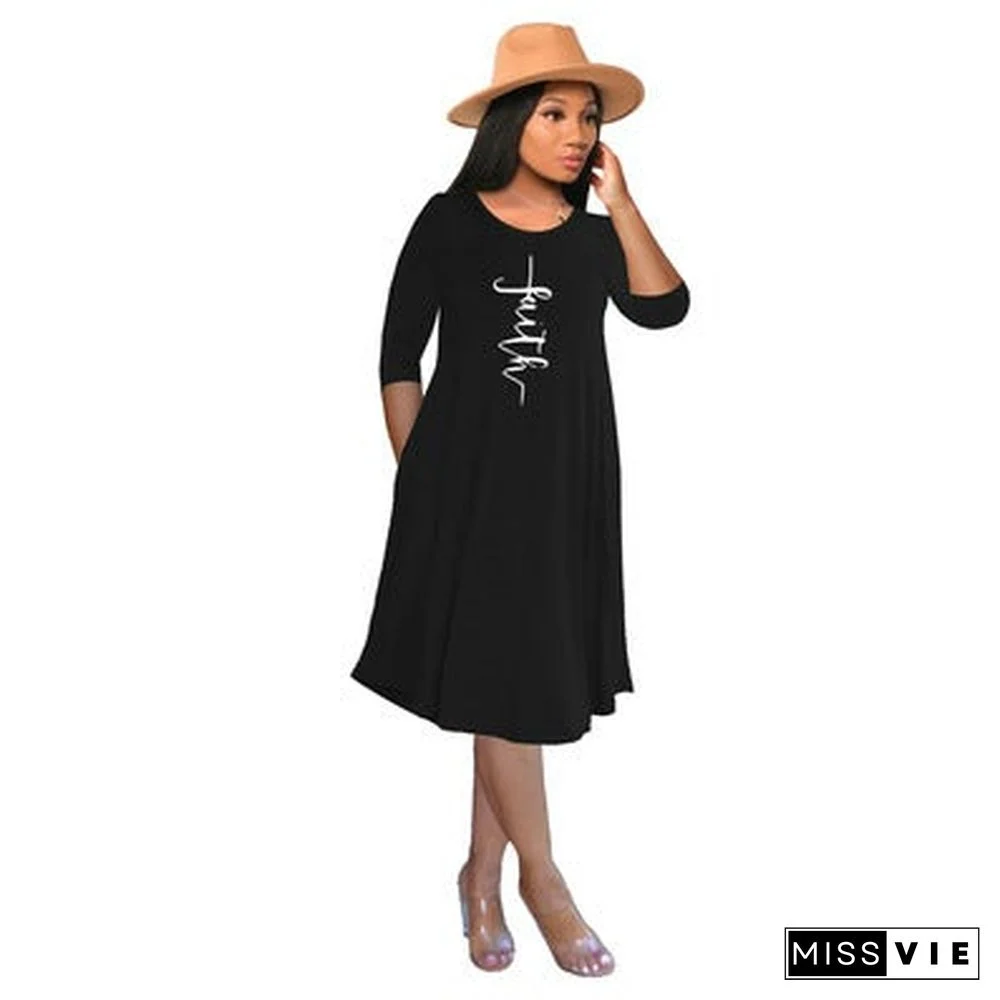 Women's Dresses Are Casual In Mid-summer