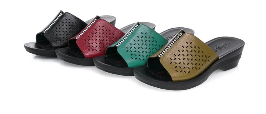 2022 Summer New Women Shoes Fashion Genuine Leather Shoes Woman Slope Slippers Non-Slip Comfortable Mother Slippers W405