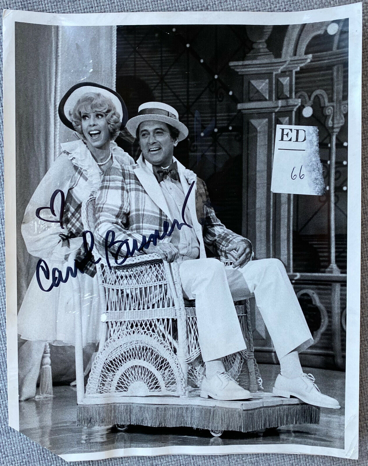 Carol Burnett Signed IP RARE B&W 7x9 Promo Press Photo Poster painting w/ Rock Hudson -Authentic