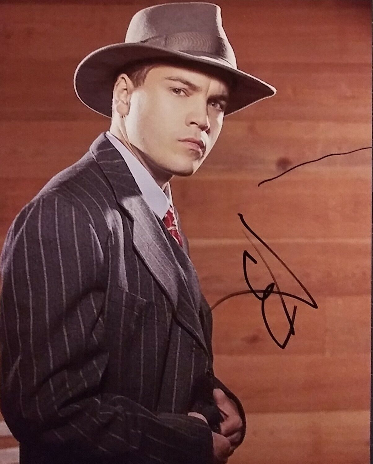 Emile Hirsch signed 8x10